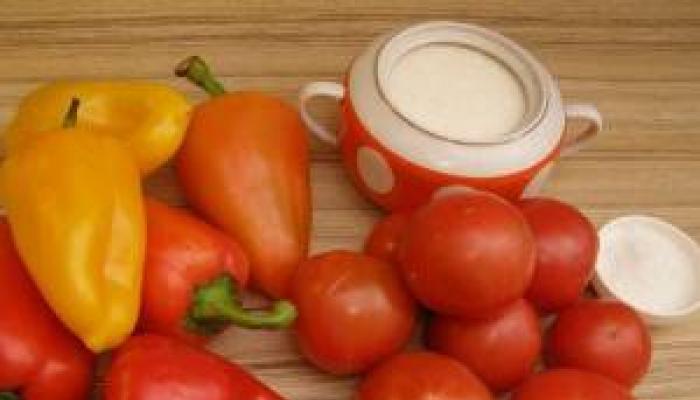 Receta bazë lecho - receta më e mirë dhe më e thjeshtë nga piper dhe domate